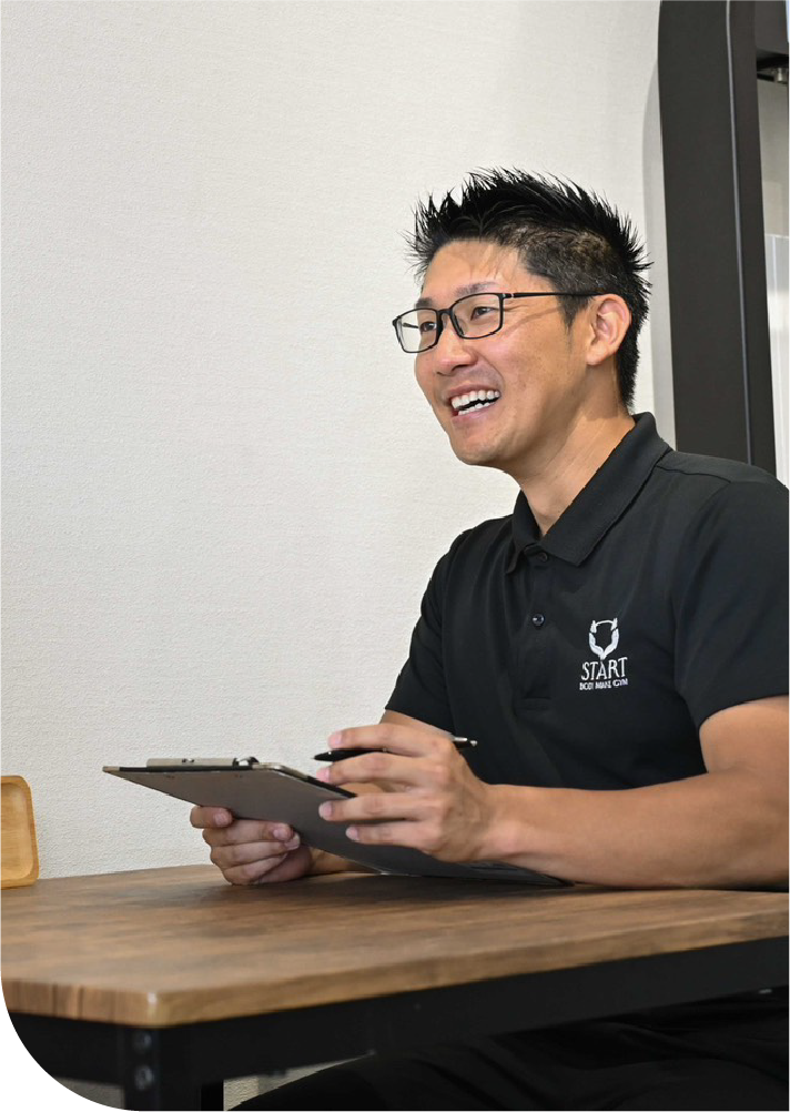 カウンセリングで料金プランを案内する様子